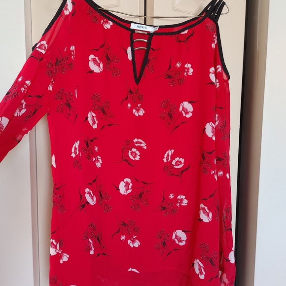 Blouse - Picture 2 of 3